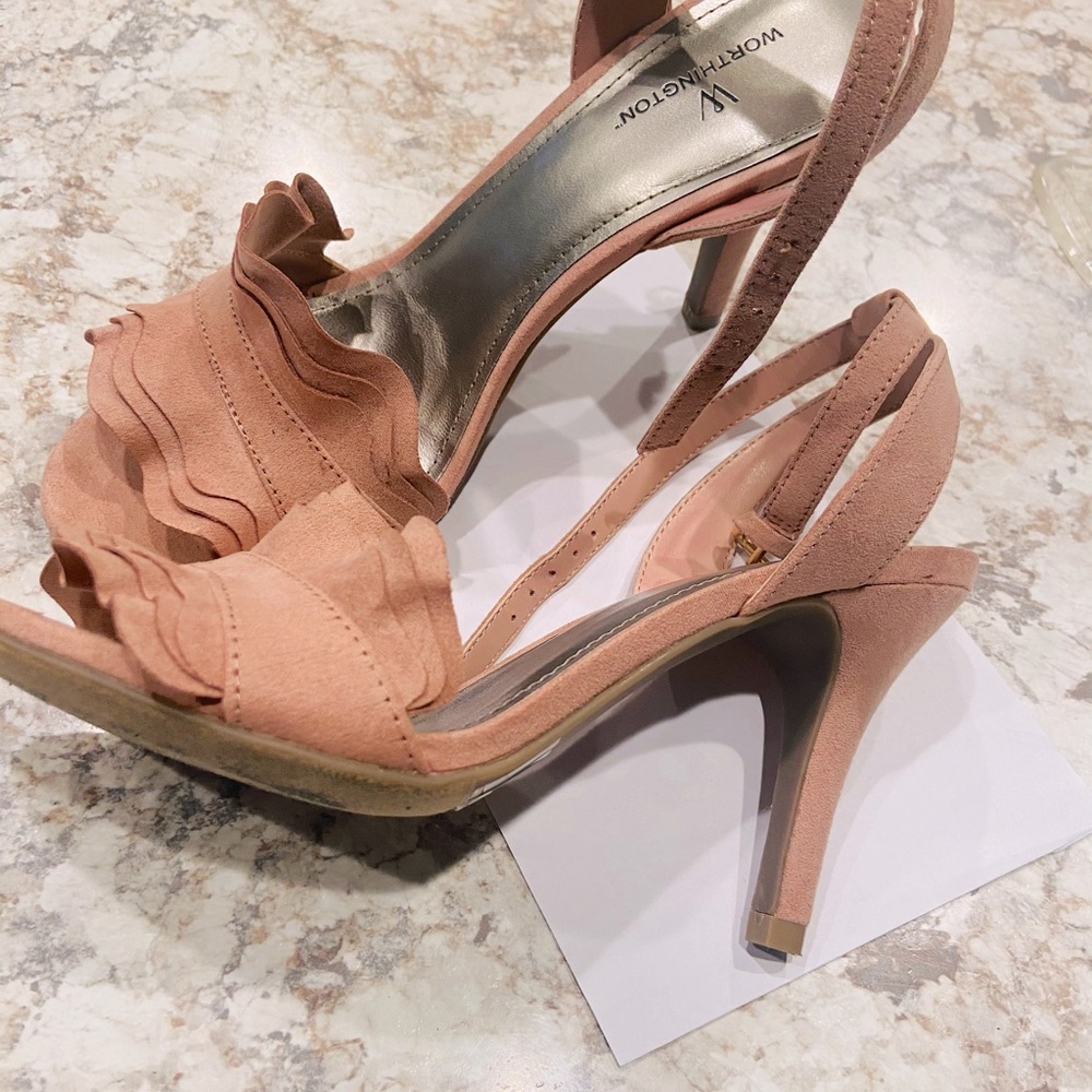 Heels dusty rose color type